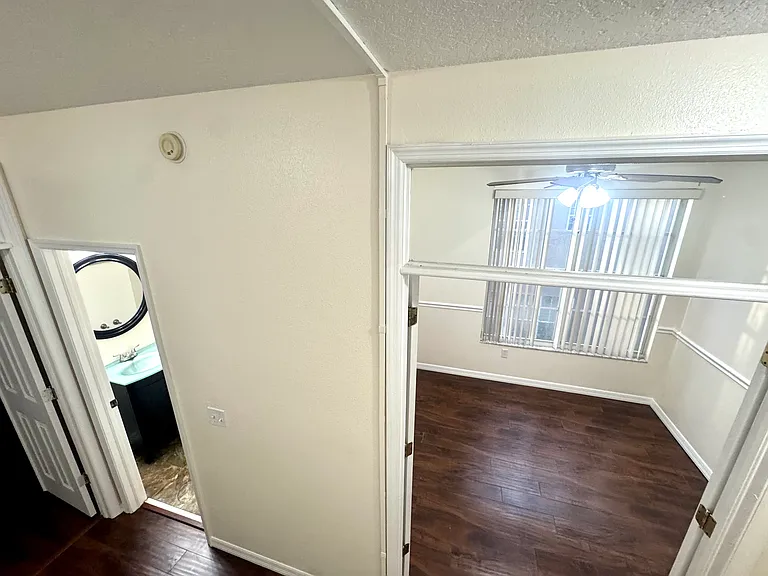 2800 Countryside Blvd #1-33 — Photo 39