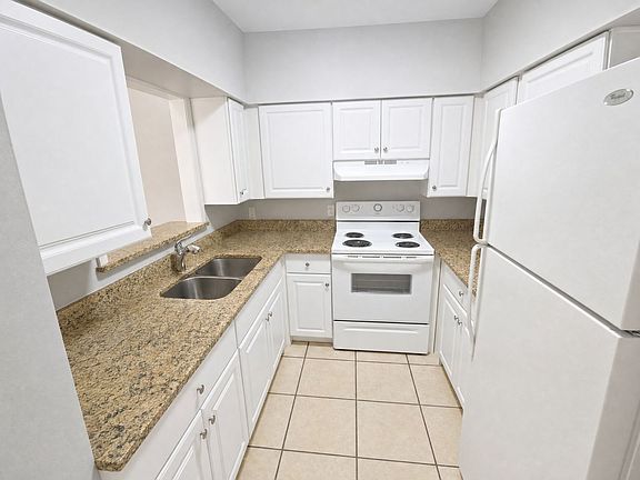 2nd image of 401 W Florida Ave #B1