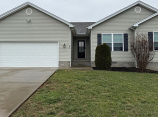 390 Red Elm Ln, Bowling Green, KY 42101