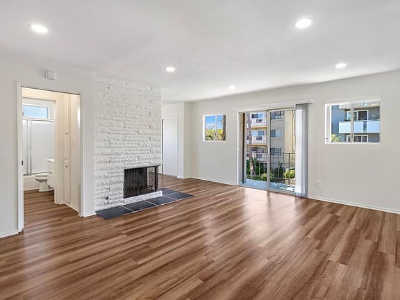 3rd image of 1552 Armacost Ave APT 5