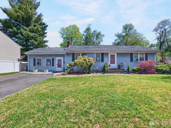 126 Jay Pl, Middlesex, NJ 08846