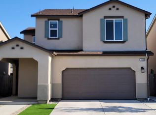 3930 Wrenwood Ave, Clovis, CA 93619