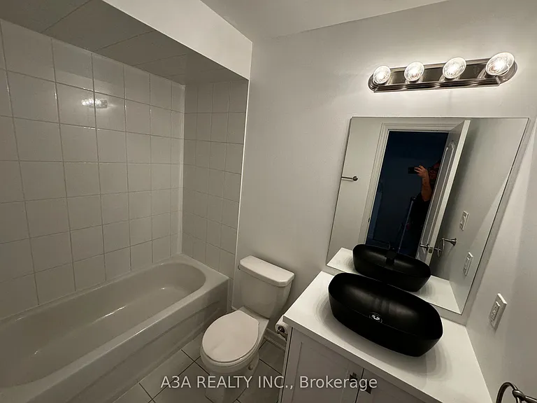 21 Deneb St — Photo 17