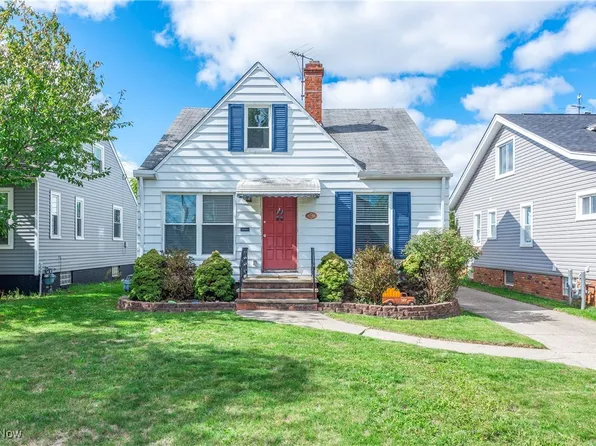 6166 Wareham Dr, Cleveland, OH 44129