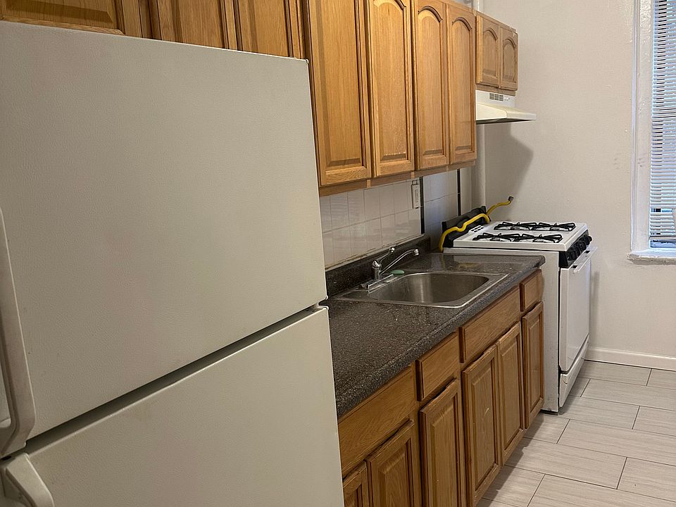 1st image of 1075 Edison Ave #1AA
