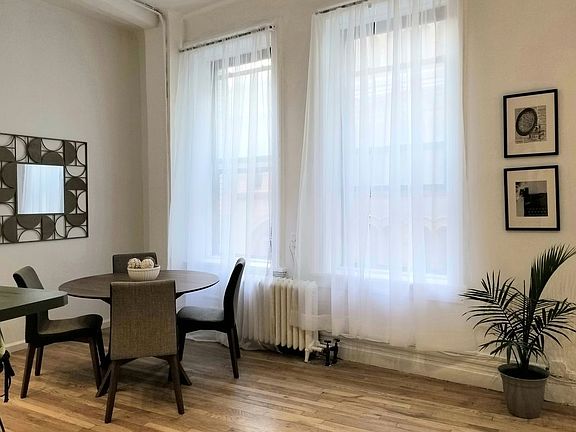 4th image of 12 John St #11H