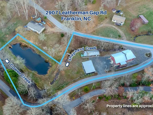 2907 Leatherman Gap Rd, Franklin, NC 28734