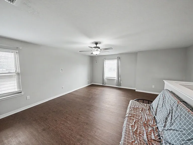 9406 Copperway — Photo 27