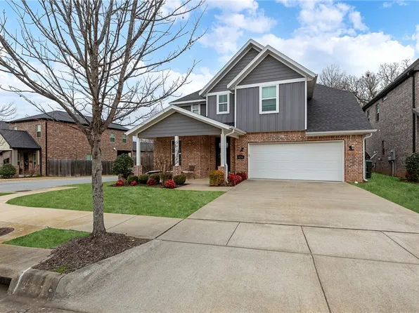 4230 N Harbor Isle, Fayetteville, AR 72703