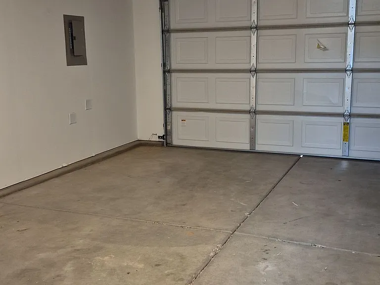 1000 E Bluff View Dr #32 — Photo 11