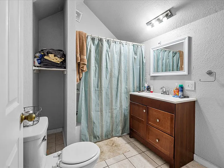 attic full bathroom
