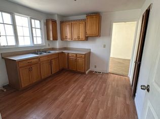 253 Genesee St, Auburn, NY 13021
