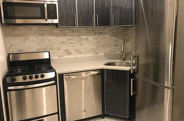 Rented by Compass | media 13