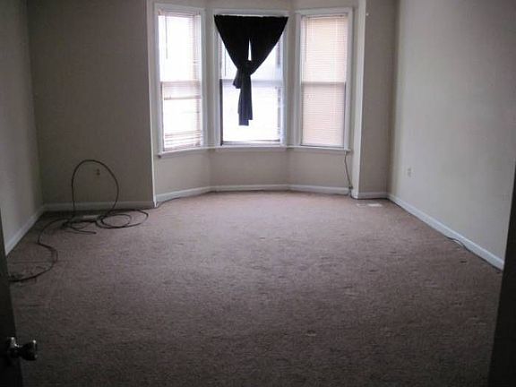 Large Front Bedroom