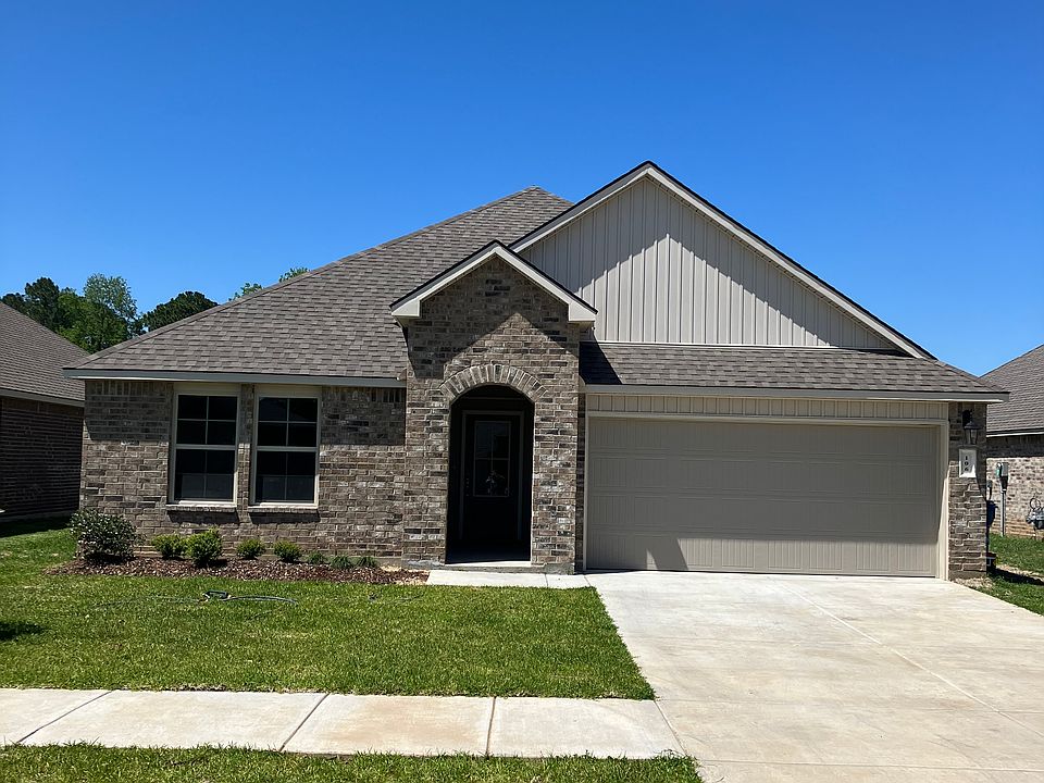 1st image of 106 Southern Oak Dr