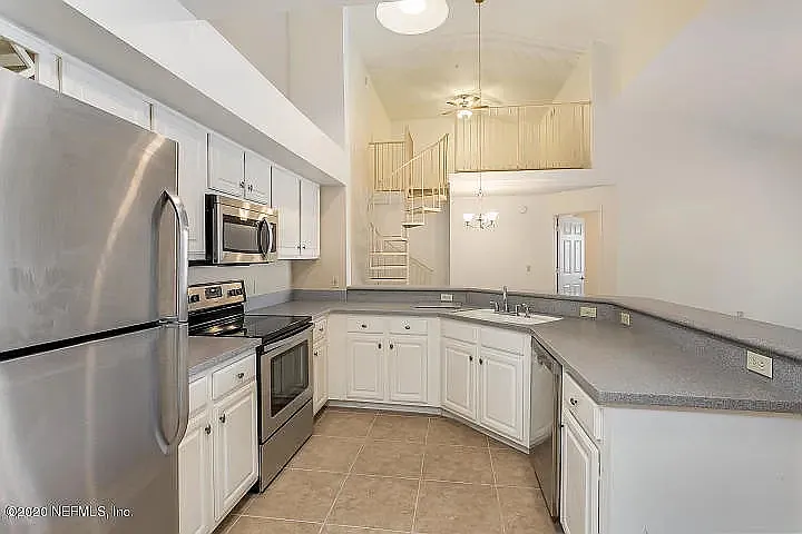 Building Photo - 300 Boardwalk Dr #121