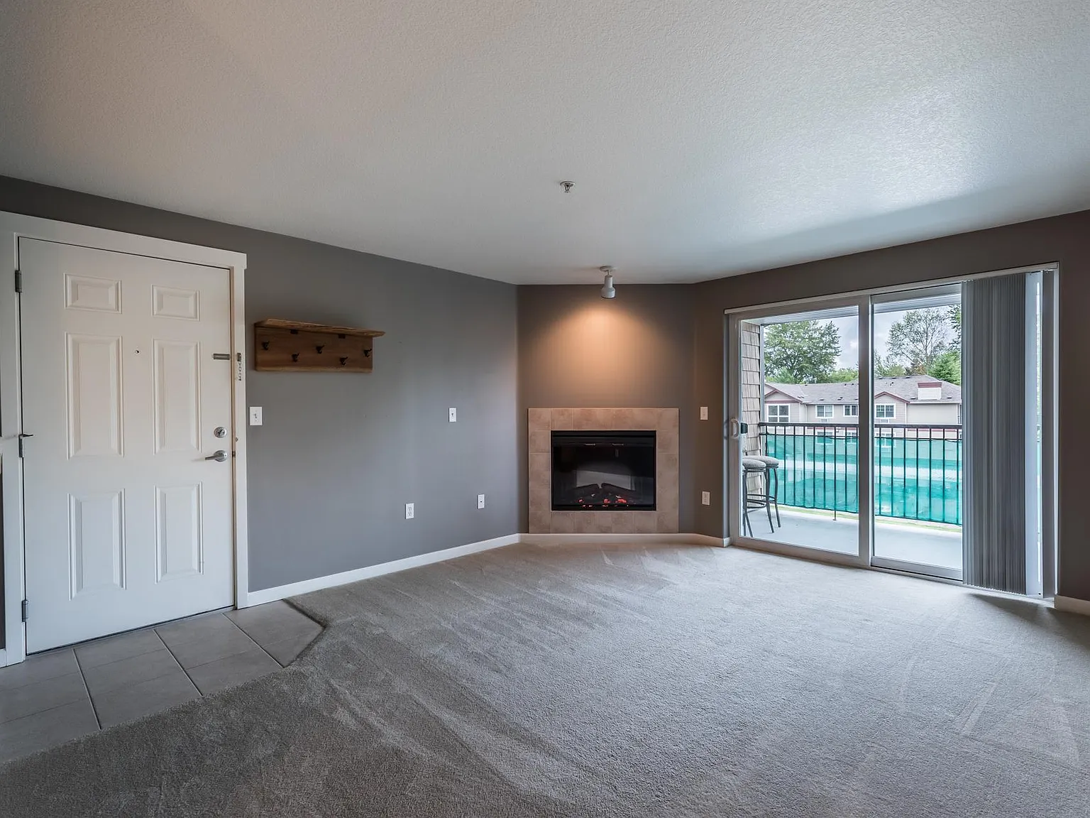 1 bed, 650 sqft, $1,550 — Photo 3