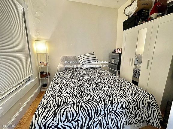 337 Beacon St. #9 Boston - Back Bay Unit Photo 3
