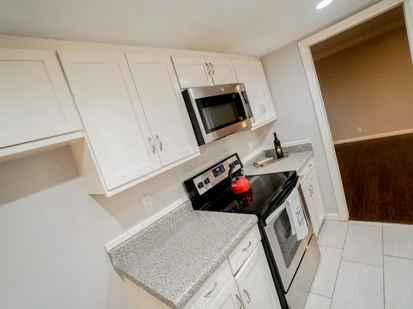 570 E Avenue J APT A, Grand Prairie, TX 75050