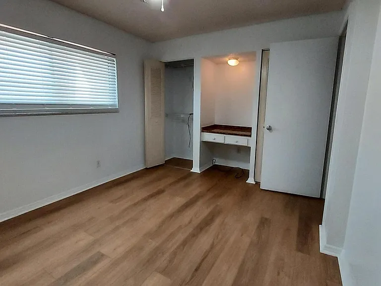 55 Vining Ct #204 — Photo 8