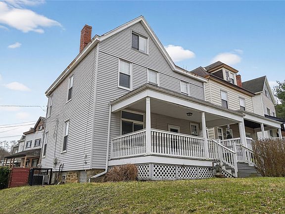 3rd image of 446 N School St