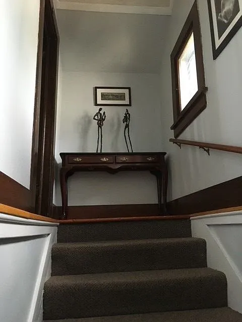 2 bed, 950 sqft, $2,200 — Photo 3