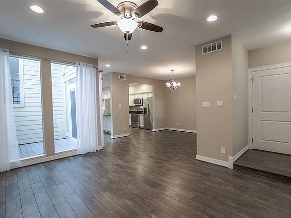 3rd image of 5978 Woodway Place Ct