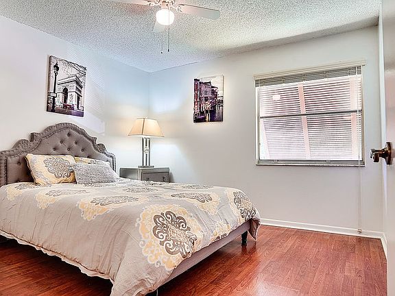 3rd image of 150 Wax Myrtle Woods Ct APT 3B