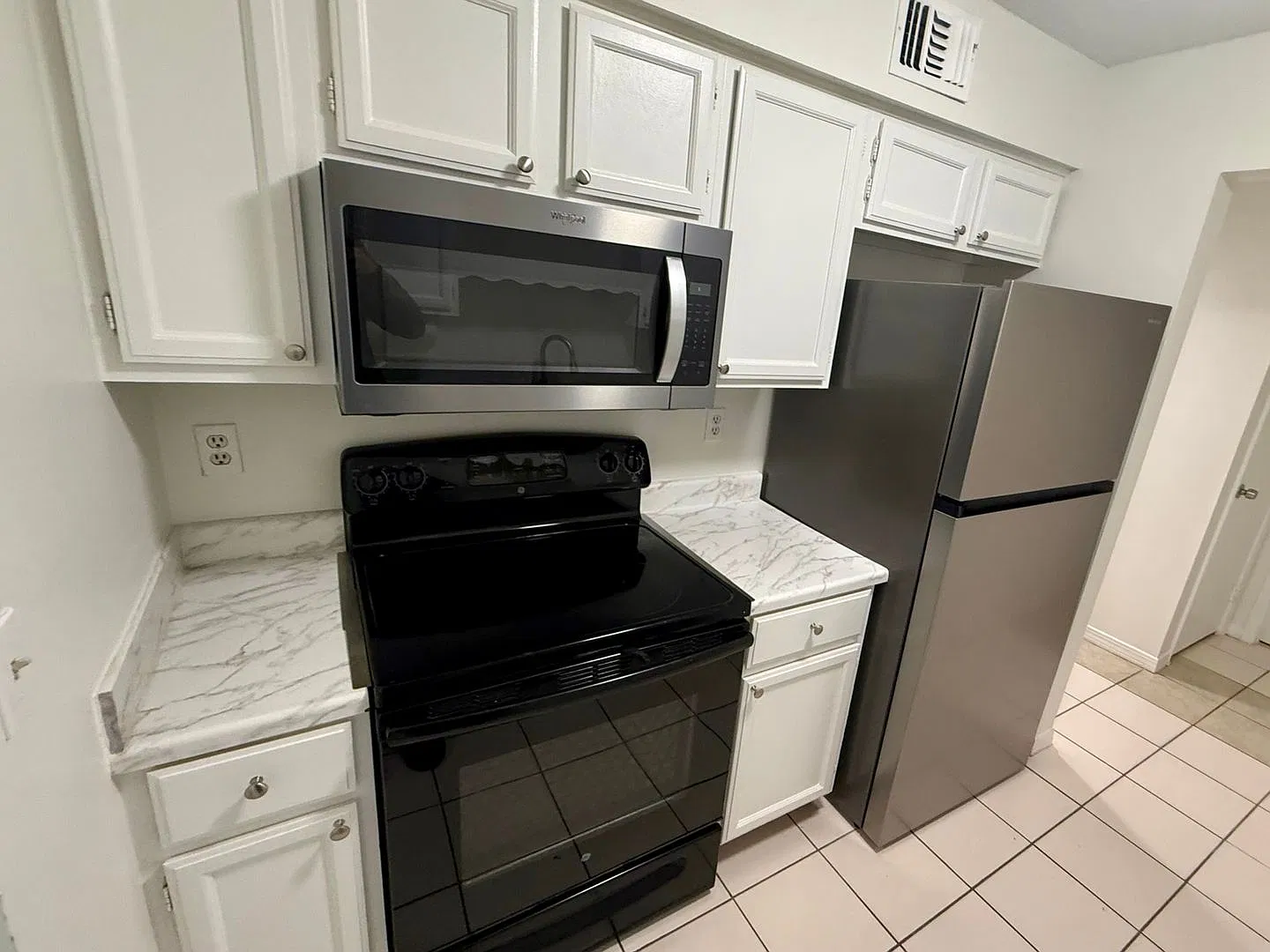 Newly renovated 2Bed/1.5 bath in Orange Park — Photo 4