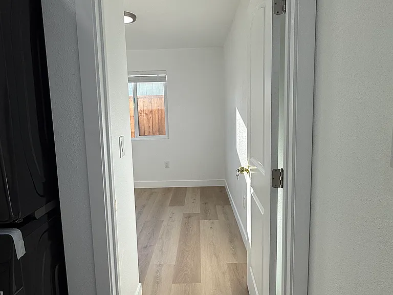 10221 Griffith St #2 — Photo 13