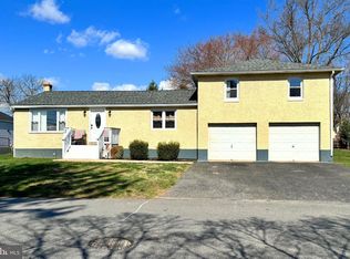 456 Dutton St, Aston, PA 19014