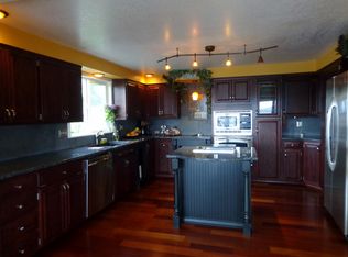 1414 Whitman St NE, Tacoma, WA 98422