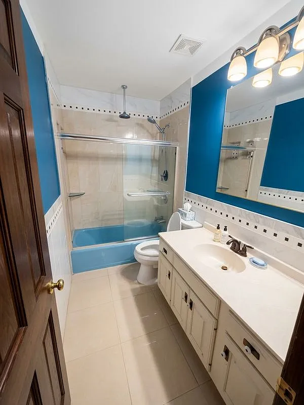3 bed, 2.0 bath, 1170 sqft, $2,450 — Photo 2