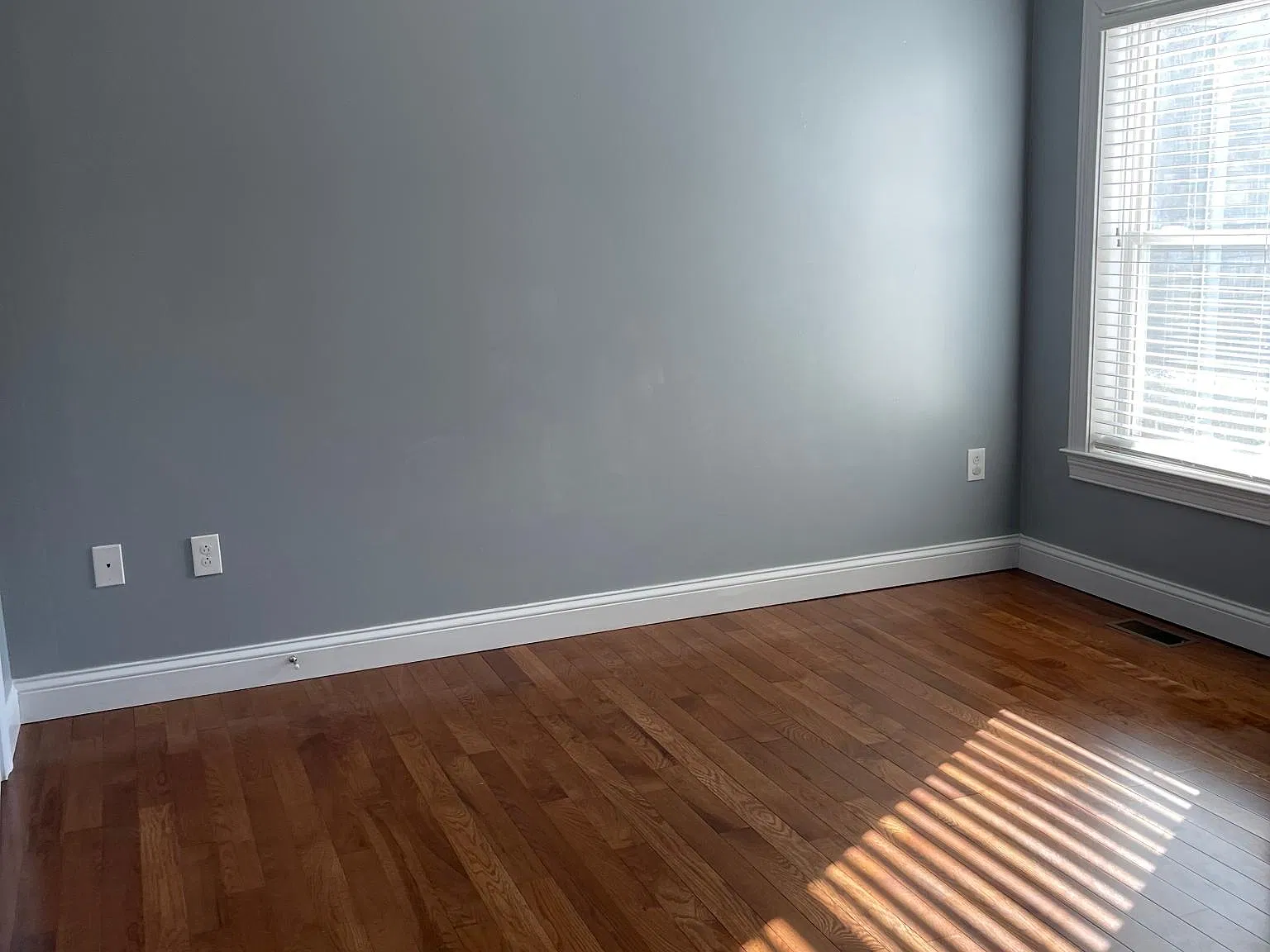 570 Eagle Drive — Photo 2