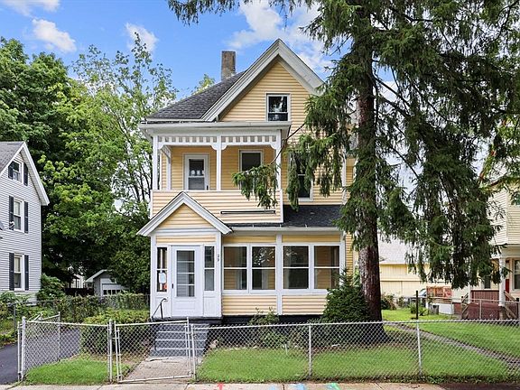 2nd image of 29 Yale St