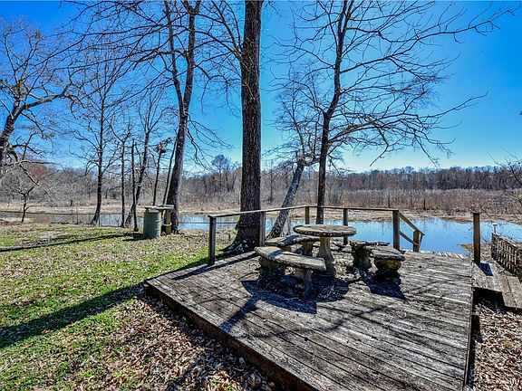 2nd image of 1065 Otter Rd