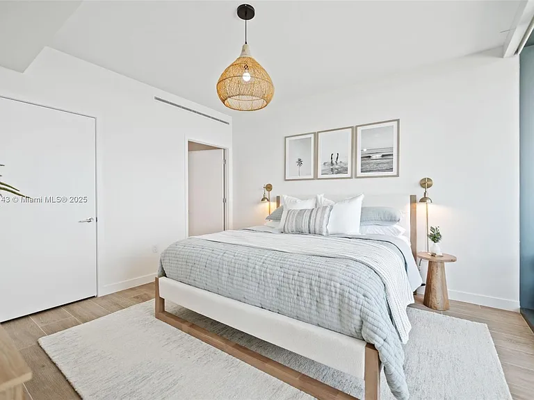 900 N Ocean Blvd #1005 — Photo 26