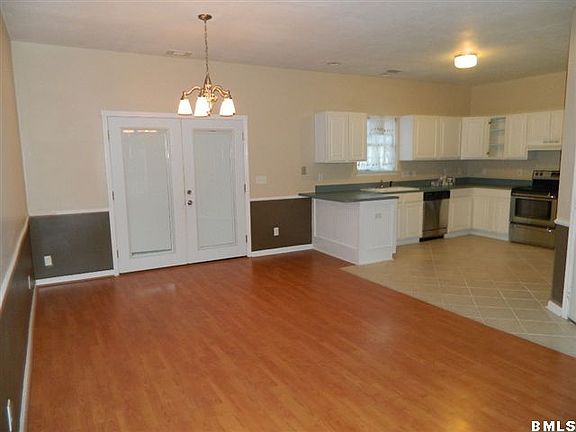 3rd image of 5 Cedar Crest
