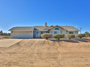 6474 Coyote Trl, Oak Hills, CA 92344