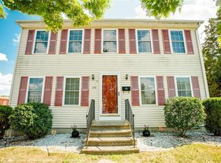 149 Burbank St, Cranston, RI 02910