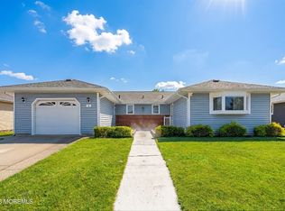4 Ravenna Court, Toms River, NJ