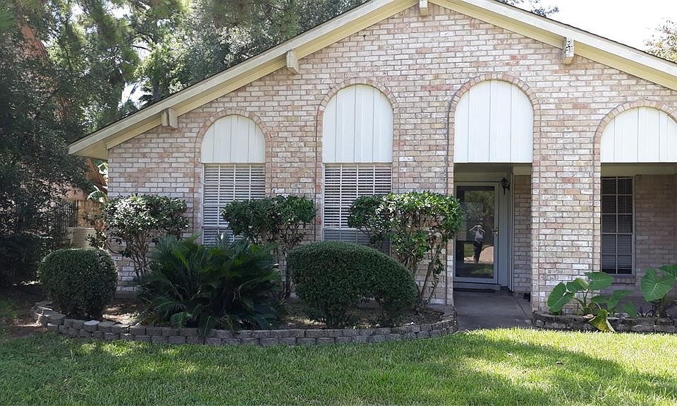 2nd image of 6007 Lawn Ln