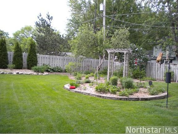 2nd image of 2987 Winthrop Dr N