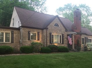 25 Grandview Ave, Hubbard, OH 44425