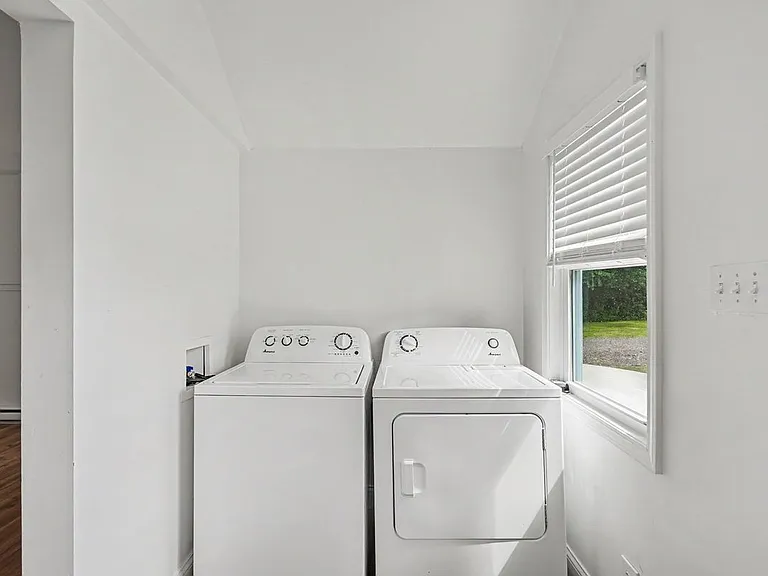 5380 Center St — Photo 15