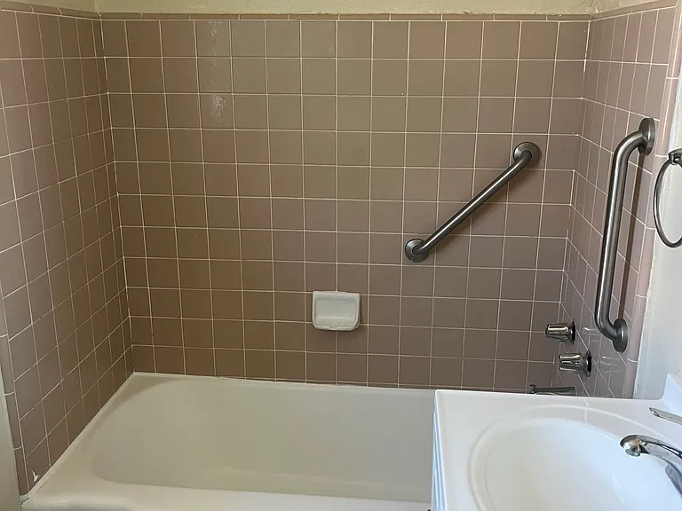 1840 Colonia Pl #1 — Photo 15