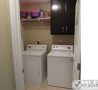 3rd image of 1109 Dixon Cir