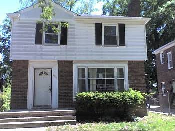 1st image of 14844 Vaughan St