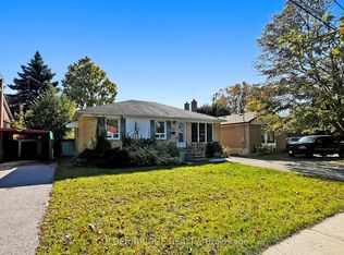 438 Centre St E, Richmond Hill, ON L4C1B7