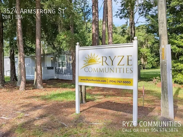 3524 Armstrong St — Photo 16